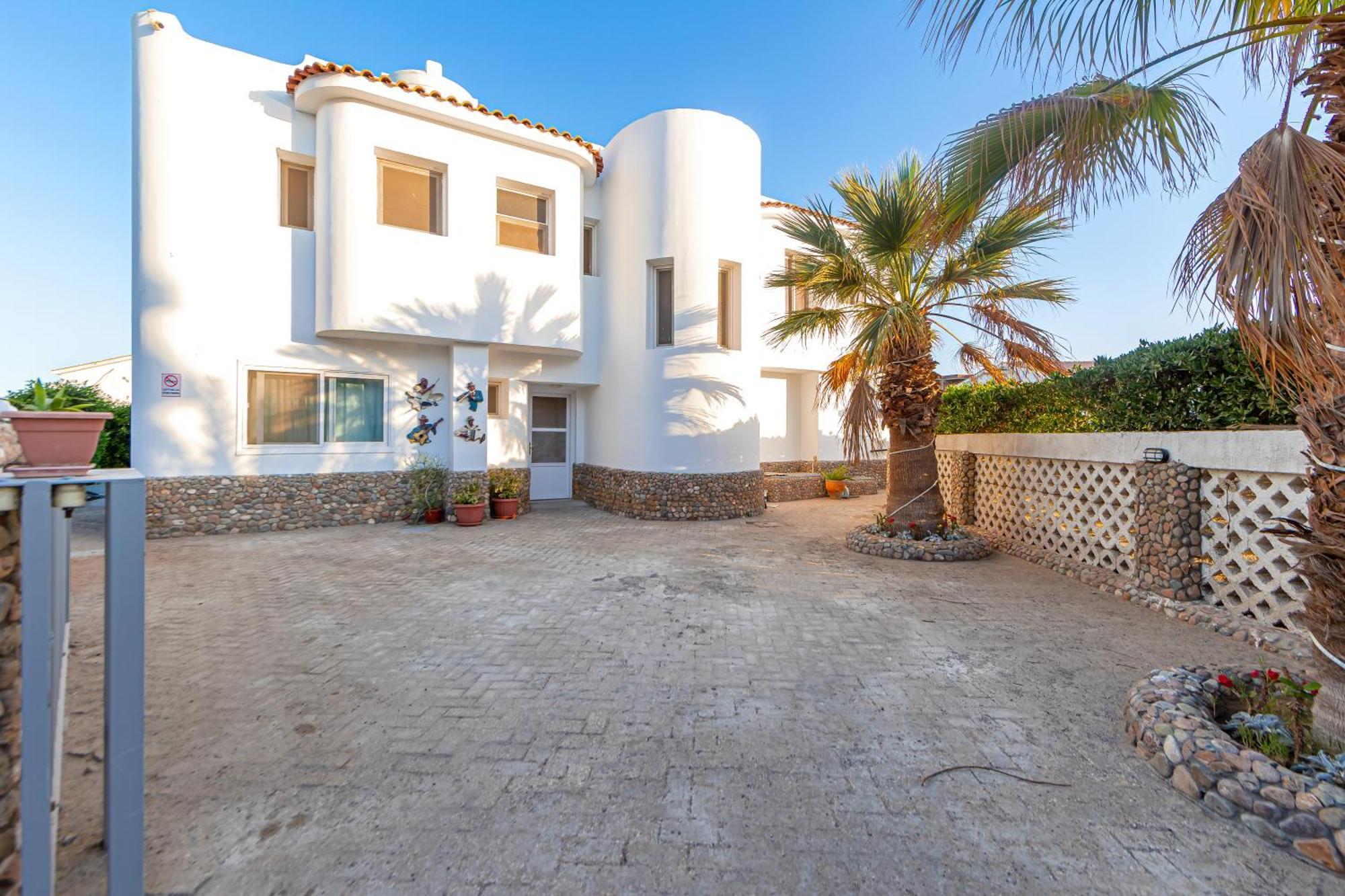Aden Beach - Sea View Room With Beach Access In Villa Hurghada Eksteriør bilde