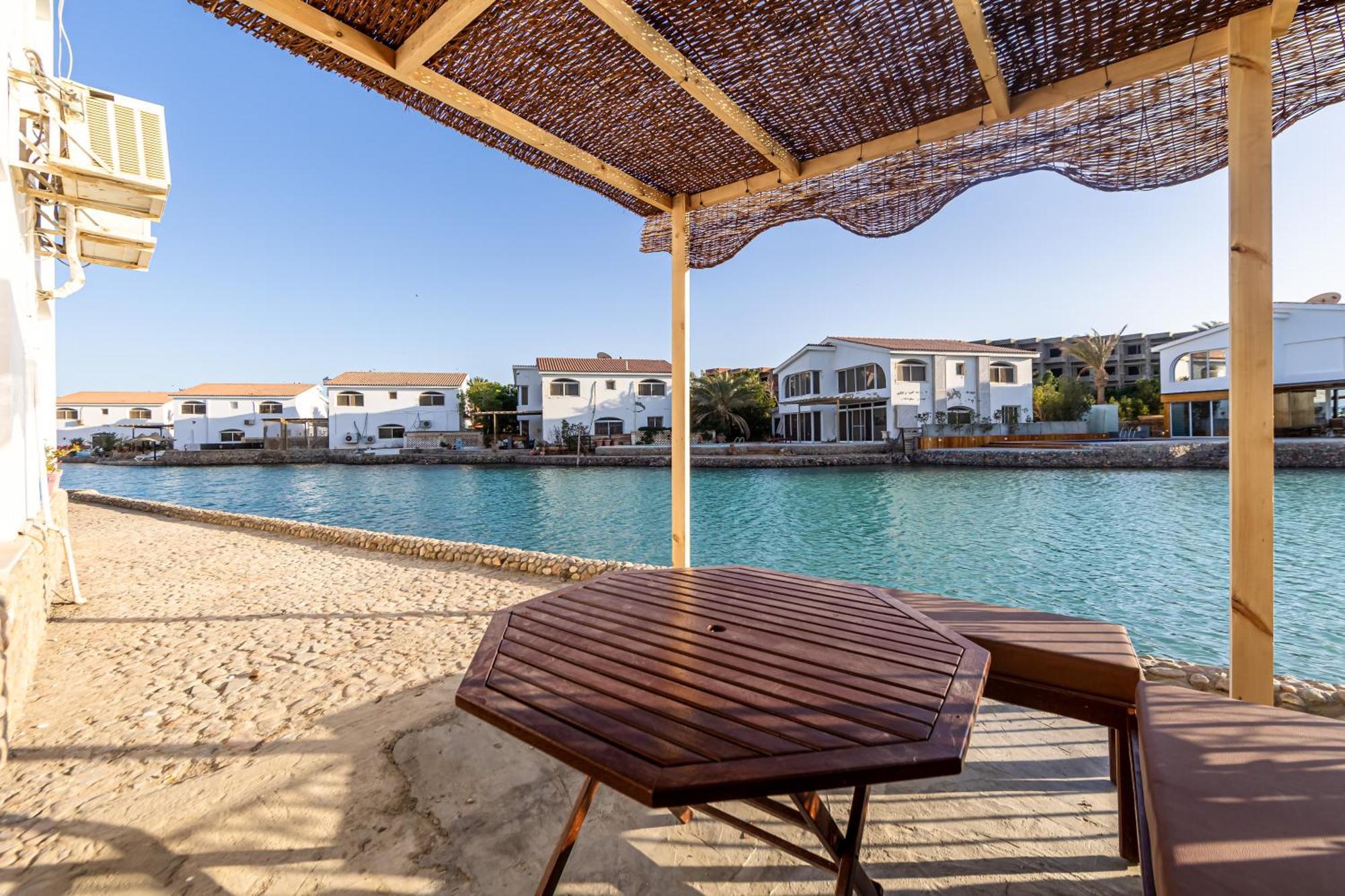 Aden Beach - Sea View Room With Beach Access In Villa Hurghada Eksteriør bilde
